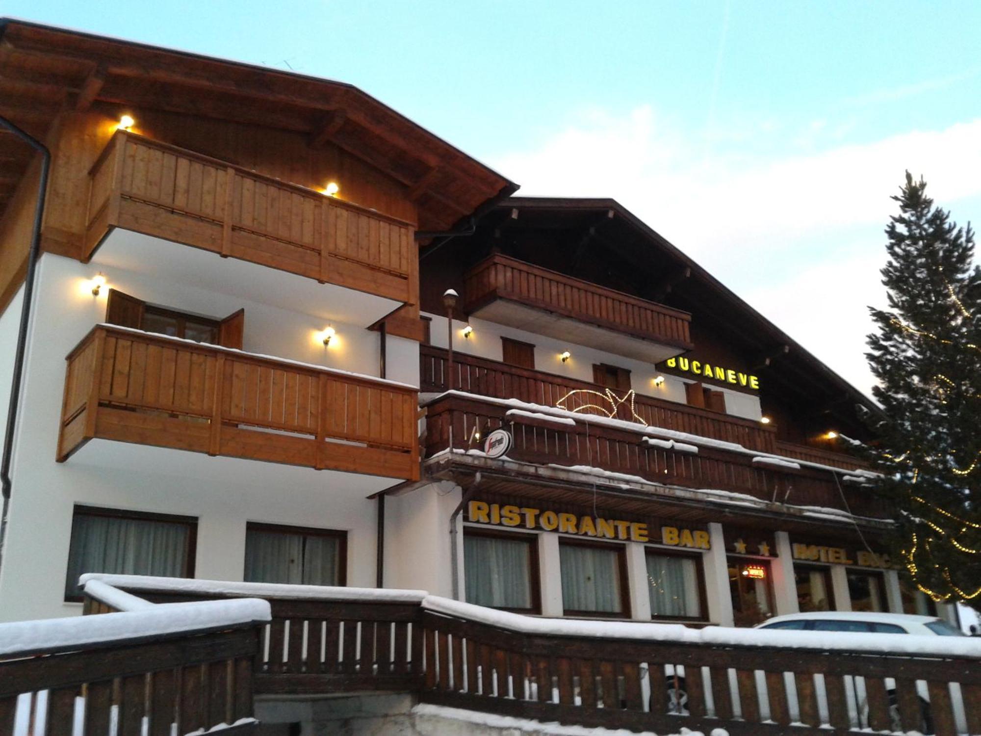 Hotel Bucaneve Моена Екстер'єр фото