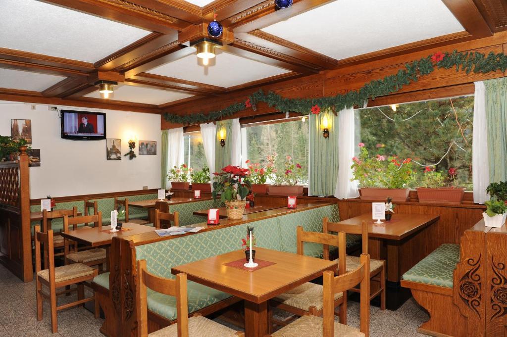 Hotel Bucaneve Моена Номер фото